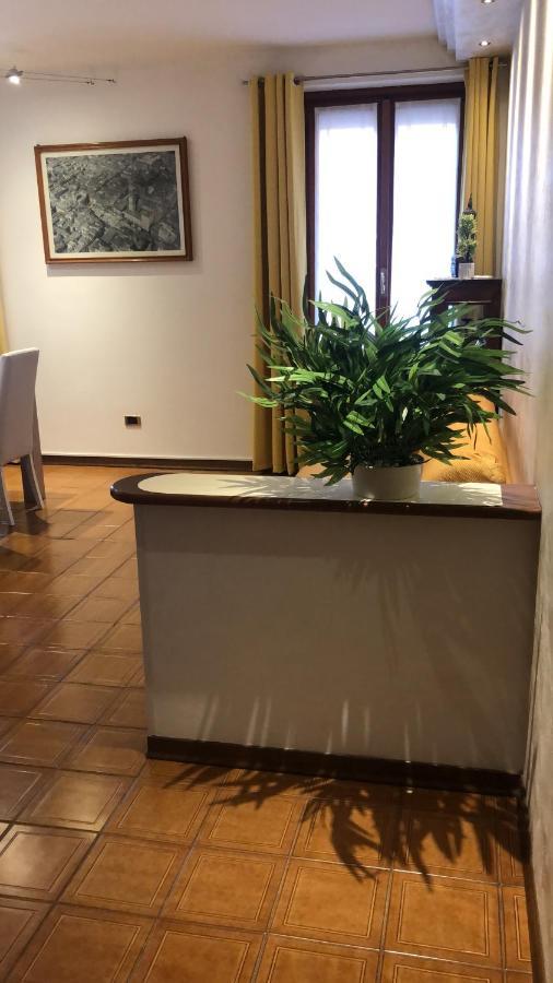 Ferienwohnung Casa Martini Piazza Erbe Verona Exterior foto